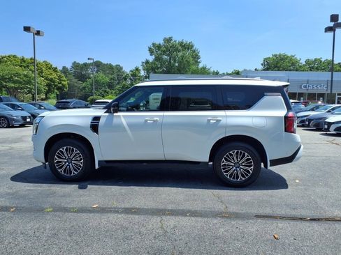 New 2025 Nissan Armada SL w/ Captain's Chari Seat Package image 7