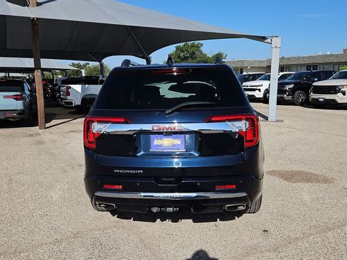 Used 2022 GMC Acadia Denali w/ Denali Ultimate Package FWD image 7