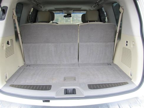 Used 2017 INFINITI QX80 2WD w/ Driver Assistance Package image 32