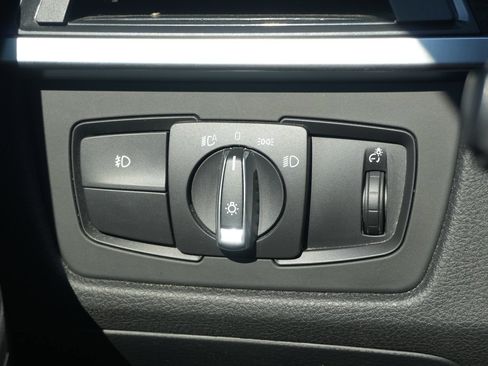 Used 2014 BMW 335i xDrive Sedan AWD/4WD image 27