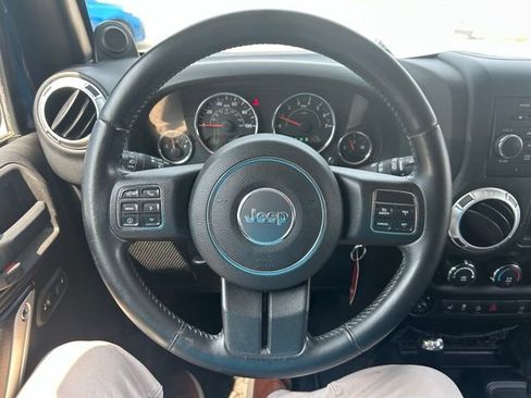 Used 2013 Jeep Wrangler Unlimited Sahara w/ Dual Top Group AWD/4WD image 17
