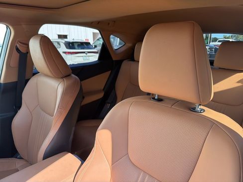 Used 2024 Lexus NX 250 FWD w/ Premium Package image 10