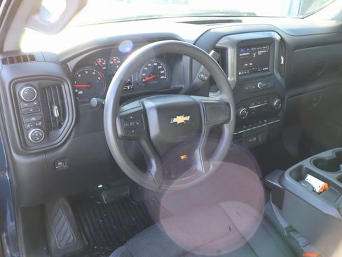 Used 2021 Chevrolet Silverado 2500 Custom w/ Custom Value Package image 20