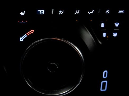 Used 2020 Chevrolet Blazer LT w/ LPO, Black Grille Bar Package image 20