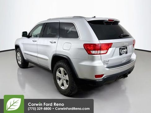 Used 2011 Jeep Grand Cherokee Limited w/ Luxury Group II AWD/4WD image 6