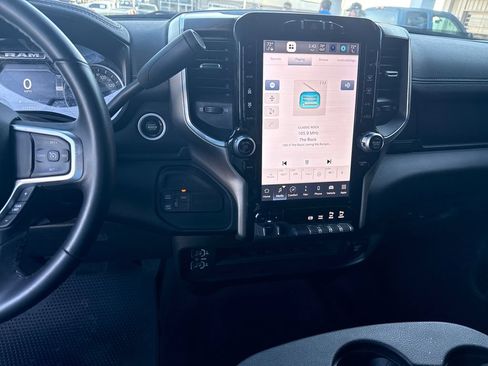 Used 2024 RAM 2500 Laramie image 18