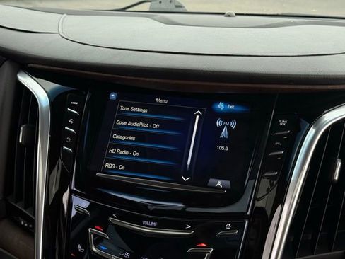 Used 2019 Cadillac Escalade Premium Luxury image 27