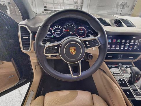 Certified 2023 Porsche Cayenne AWD/4WD image 20