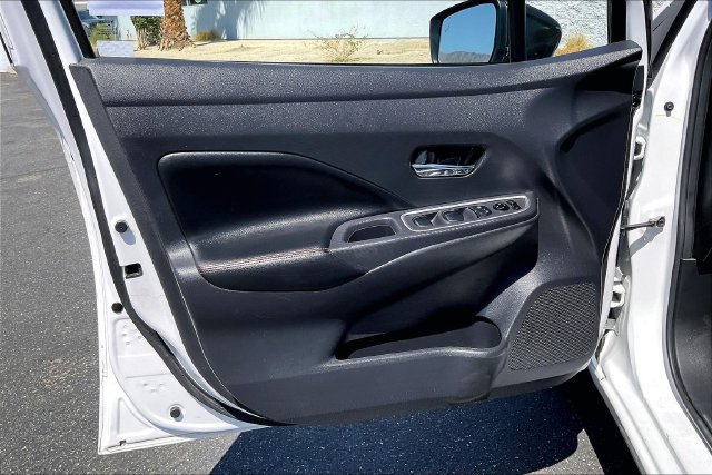 Certified 2024 Nissan Versa SR FWD image 22