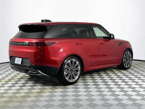 Used 2026 Land Rover Range Rover Sport SE AWD/4WD image 5