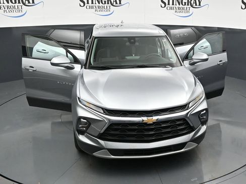Used 2025 Chevrolet Blazer LT FWD image 25