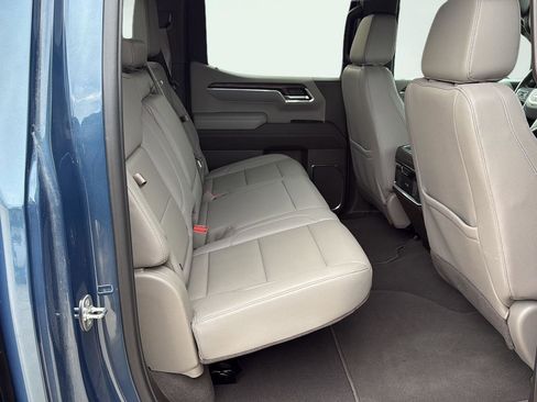 Used 2024 GMC Sierra 1500 SLT w/ SLT Premium Plus Package image 17