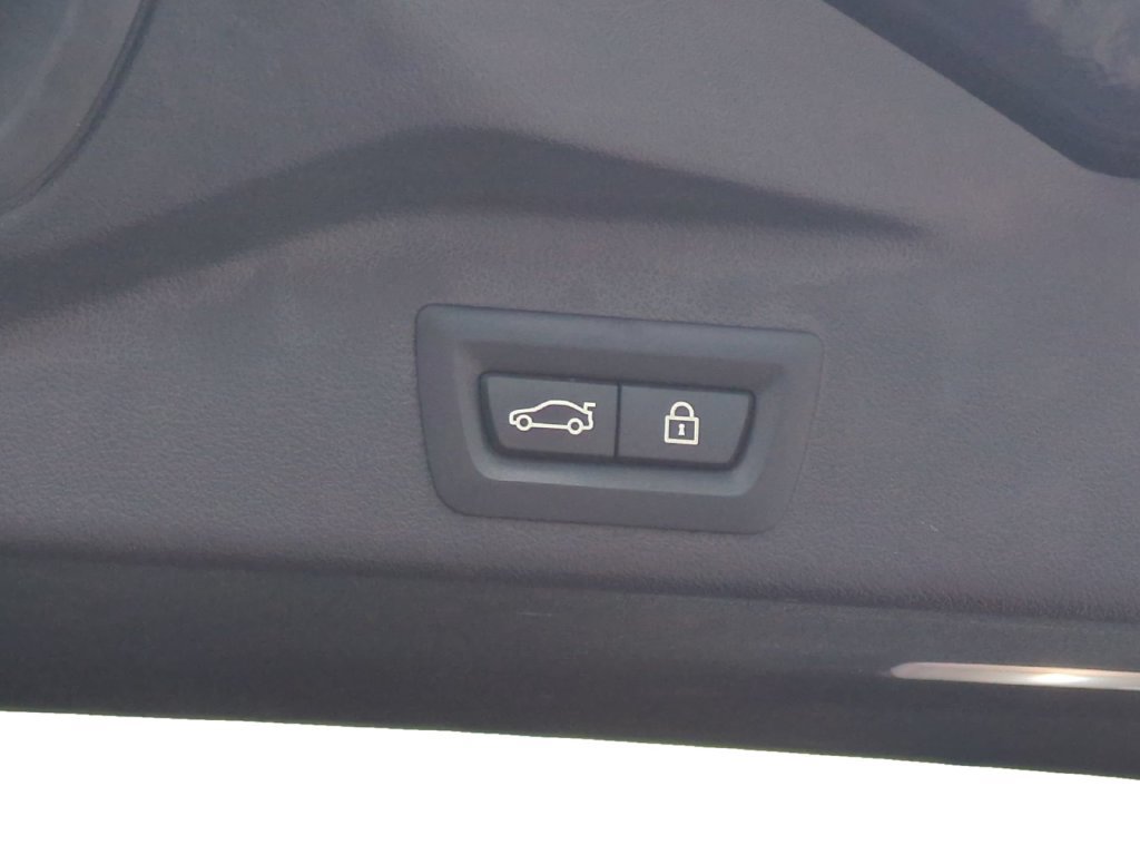 Used 2023 BMW X5 xDrive40i AWD/4WD image 14