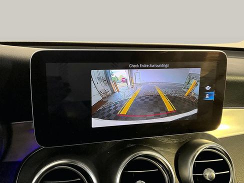 Used 2020 Mercedes-Benz GLC 300 4MATIC image 29