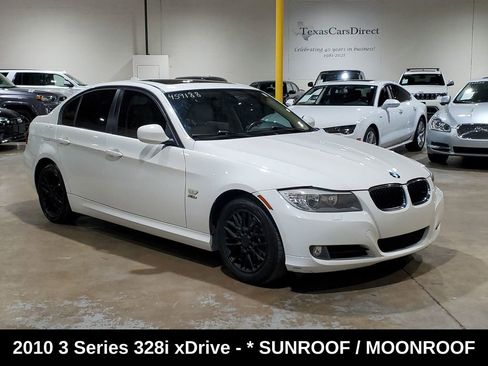Used 2010 BMW 328i xDrive Sedan image 3