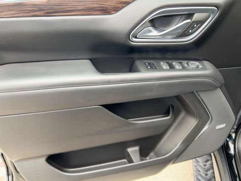 Used 2023 Chevrolet Suburban Z71 w/ Max Trailering Package image 12