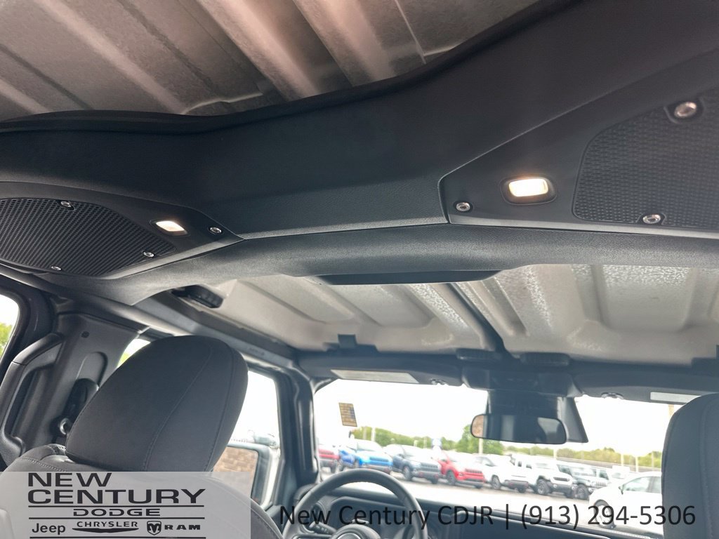 Used 2026 Jeep Gladiator Mojave AWD/4WD image 13