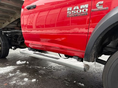 Used 2017 RAM 5500 Tradesman w/ Power & Remote Entry Group image 14