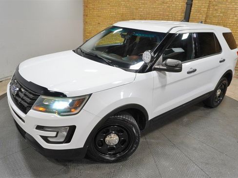 Used 2018 Ford Explorer 4WD Police Interceptor image 2