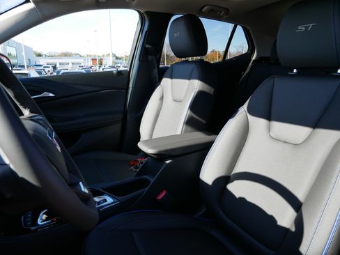 New 2026 Buick Encore GX Sport Touring w/ Advanced Technology Package image 4