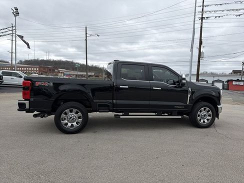 New 2026 Ford F250 Lariat w/ Chrome Package image 3