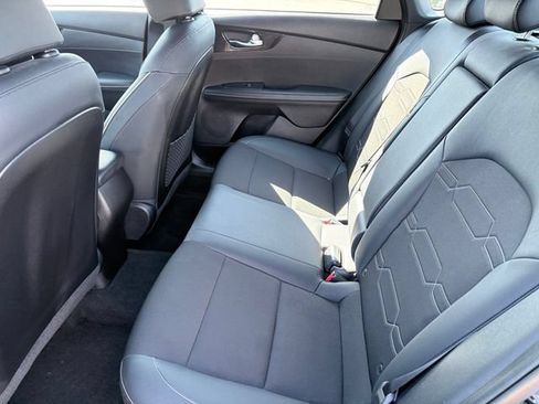 Used 2023 Kia Forte GT-Line FWD image 7