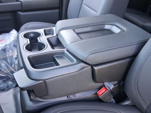 New 2025 GMC Sierra 3500 Pro w/ Convenience Package image 27