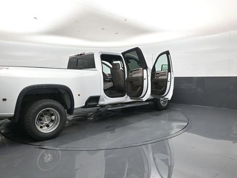 Used 2025 Chevrolet Silverado 3500 LTZ w/ LTZ Plus Package AWD/4WD image 46