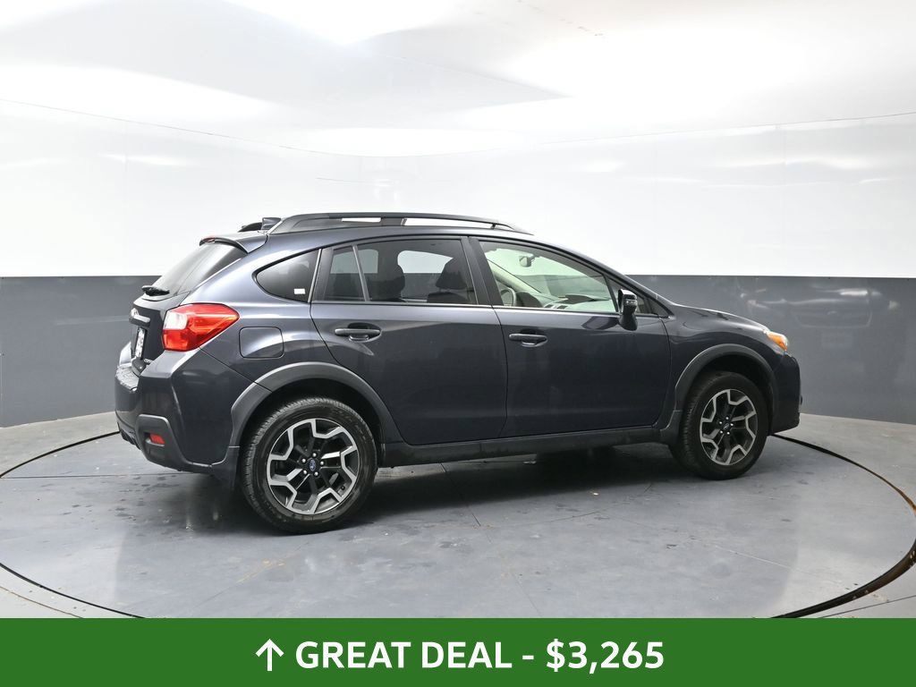 Used 2017 Subaru Crosstrek 2.0i Limited w/ Popular Package #2 AWD/4WD image 2
