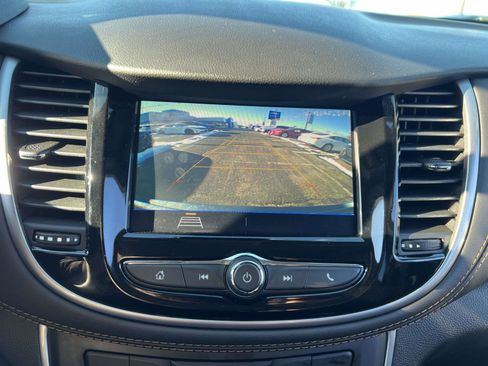 Certified 2022 Chevrolet Trax LT w/ LT Convenience Package image 21