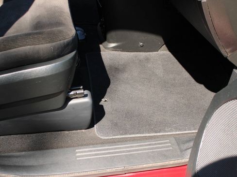 Used 2018 Dodge Grand Caravan SE FWD image 10