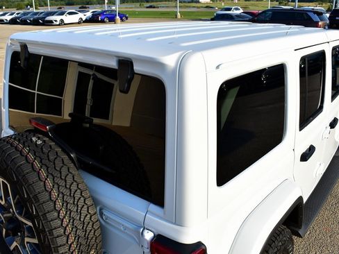 New 2025 Jeep Wrangler Sahara image 10