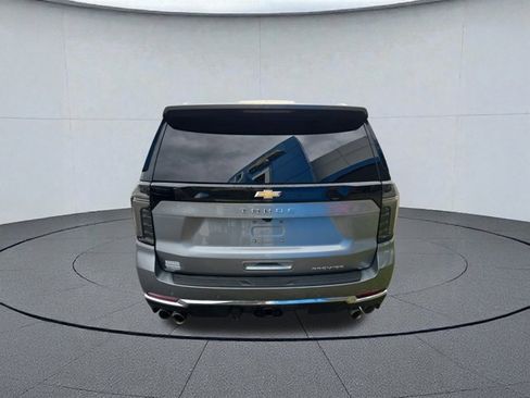 Used 2025 Chevrolet Tahoe Premier image 4