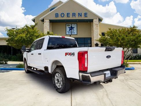 Used 2024 Ford F250 XLT w/ FX4 Off-Road Package image 3