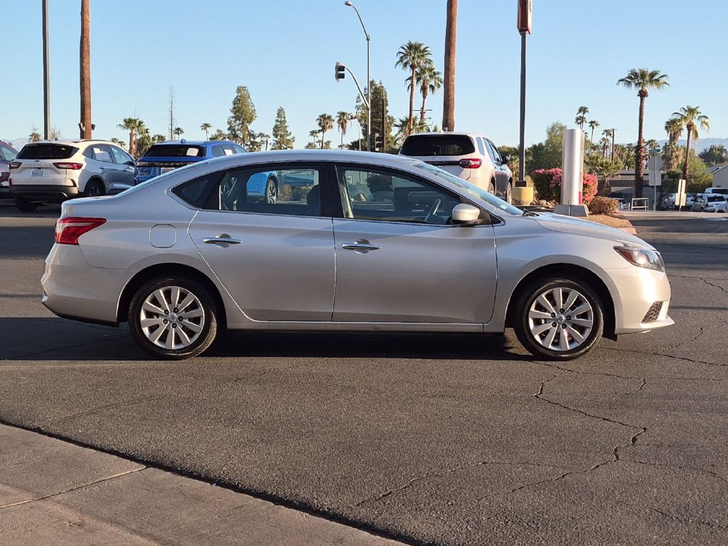 Used 2017 Nissan Sentra S FWD image 5