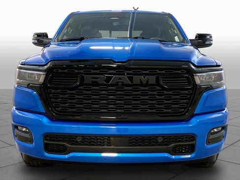 Used 2025 RAM 1500 Big Horn AWD/4WD image 3