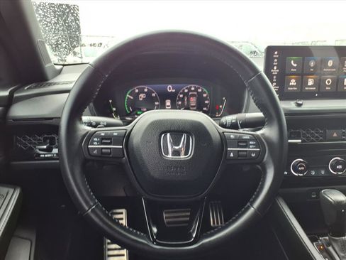 Used 2023 Honda Accord Sport image 15