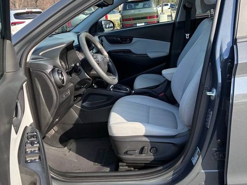 Used 2023 Hyundai Kona SEL AWD/4WD image 25