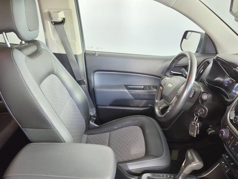 Used 2018 Chevrolet Colorado Z71 AWD/4WD image 31