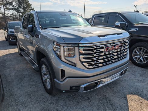 Used 2024 GMC Sierra 1500 Denali image 2