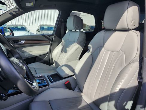 Certified 2022 Audi Q5 2.0T Premium Plus w/ Premium Plus Package image 9