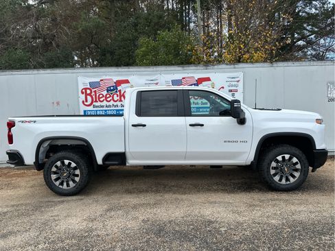 New 2026 Chevrolet Silverado 2500 Custom w/ Custom Value Package AWD/4WD image 2