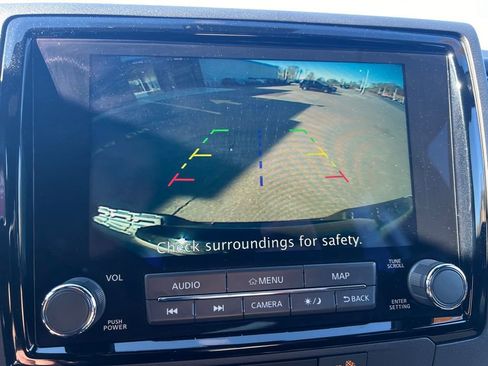 Used 2024 Nissan Frontier PRO-4X w/ Technology Package image 18