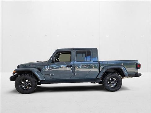 New 2025 Jeep Gladiator Sport image 5