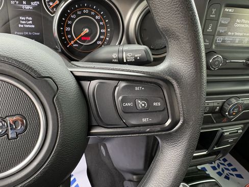 Used 2019 Jeep Wrangler Sport image 33