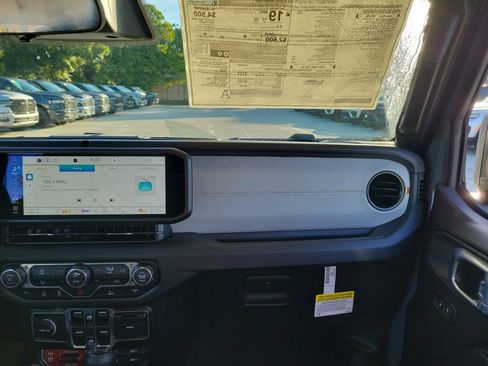 New 2026 Jeep Gladiator Willys image 9