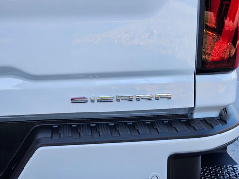 Used 2026 GMC Sierra 2500 Denali Ultimate AWD/4WD image 30
