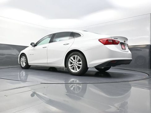 Used 2016 Chevrolet Malibu LT FWD image 35