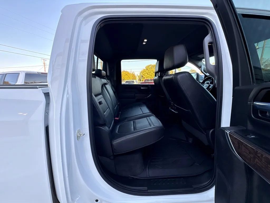 Used 2020 GMC Sierra 2500 Denali w/ Technology Package AWD/4WD image 11