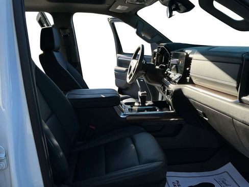 Used 2025 Chevrolet Silverado 1500 LT Trail Boss w/ LT Trail Boss Premium Package image 15